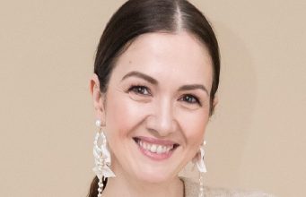 Cristina Andreea Stan (Canal 33): “Iubesc oamenii, pentru ca am invatat sa vad dincolo de aparente”