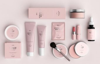 De ce merita sa cumperi produse cosmetice online