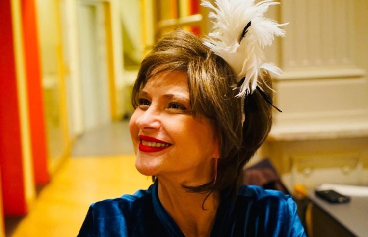 Claudia Motea, actrita care a transformat scena intr-un univers al emotiilor. Fenomenul rar al teatrului romanesc