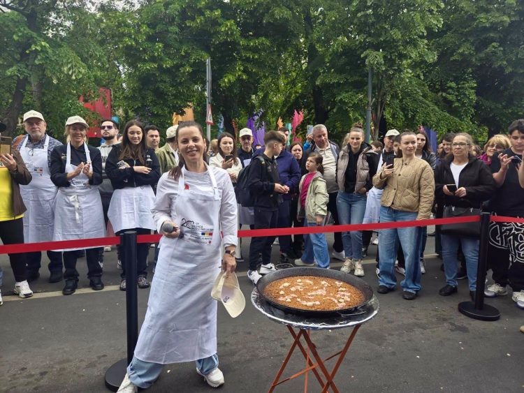 Camelia Ioana Mihai, romanca ajunsa in finala Cupei Mondiale de Paella